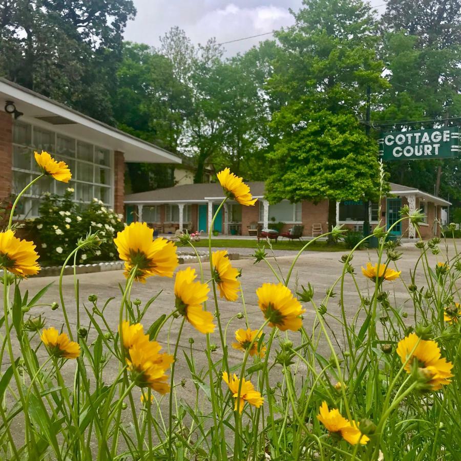 Dame Fortune'S Cottage Court Hot Springs Exterior photo